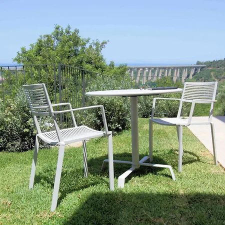 Borgo D'orlando - Small Country 4* Mirto (Messina)